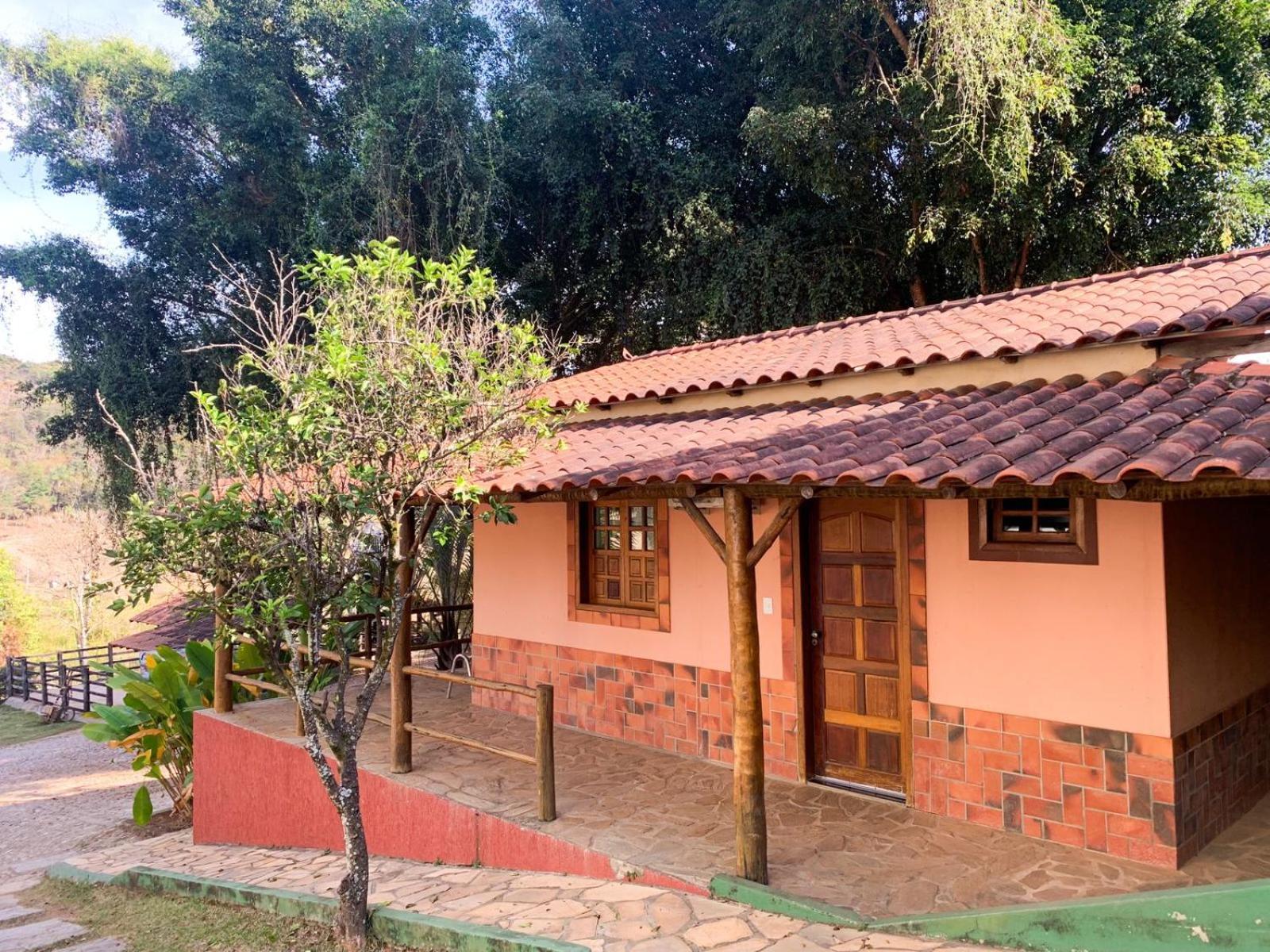 Hotel Fazenda Tucano Capim Branco Exterior foto